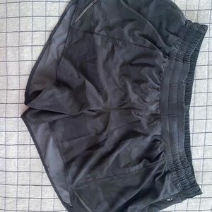 Lululemon 14T 2.5 “ camouflage athletic shorts